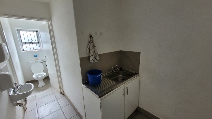 To Let commercial Property for Rent in Okavango Park Western Cape